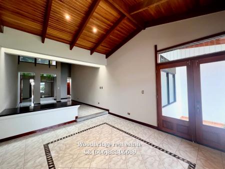 Casas en alquiler Escazu San Rafael, CCR Escazu casas en alquiler, Casas con jardin en alquiler|Escazu San Jose