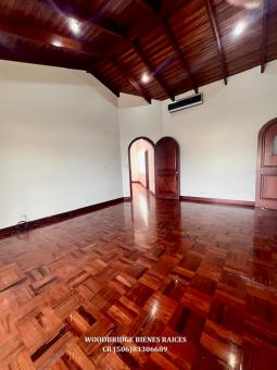 Casas en aquiler o venta Escazu Costa Rica, CR Escazu casas de lujo|alquiler o venta, Escazu Los Laureles casas en alquiler o en venta, Venta de cass Escazu Costa Rica, Alquiler casas en CR Escazu Laureles