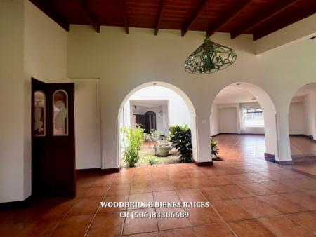 Casas en aquiler o venta Escazu Costa Rica, CR Escazu casas de lujo|alquiler o venta, Escazu Los Laureles casas en alquiler o en venta, Venta de cass Escazu Costa Rica, Alquiler casas en CR Escazu Laureles