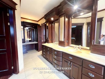 Casas en venta CR Santa Ana Hacienda Lindora, Venta de casas de ujo en CR Santa Ana, Hacienda Lindora Santa Ana casas de lujo en venta