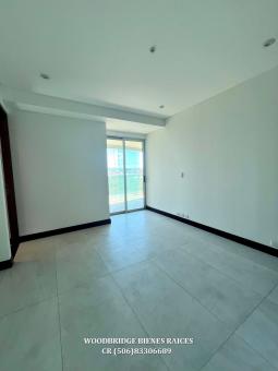 Escazu Central Park condominios en alquiler, CR Escazu condominios de lujo en Central Park en alquiler o venta, Central Park Escazu Trejos Montealegre condos en alquiler o venta