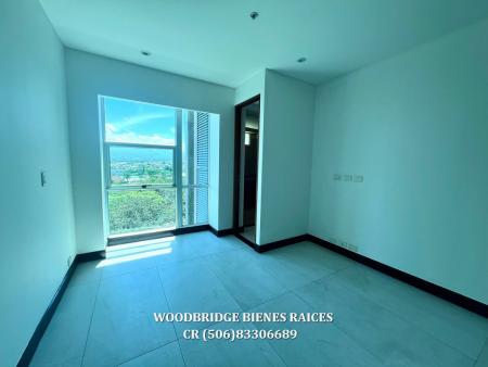 Escazu Central Park condominios en alquiler, CR Escazu condominios de lujo en Central Park en alquiler o venta, Central Park Escazu Trejos Montealegre condos en alquiler o venta