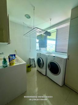 Central Park Escazu condominios en alquiler o venta, CR Escazu condos de lujo en alquiler o venta Central Park