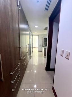 Central Park Escazu condominios en alquiler o venta, CR Escazu condos de lujo en alquiler o venta Central Park