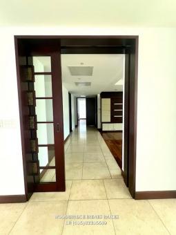 Central Park Escazu condominios en alquiler o venta, CR Escazu condos de lujo en alquiler o venta Central Park