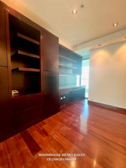 Central Park Escazu condominios en alquiler o venta, CR Escazu condos de lujo en alquiler o venta Central Park