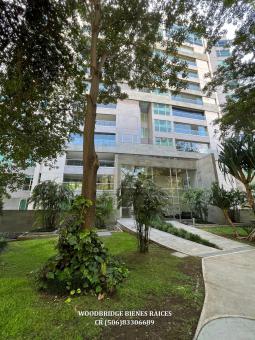 Central Park Escazu condominios en alquiler o venta, CR Escazu condos de lujo en alquiler o venta Central Park