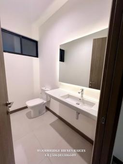 Casas en alquiler venta|Santa Ana Costa Rica, CR Santa Ana Latitud 10 casas|alquiler o venta, Costa Rica casas en Santa Ana en condominio alquiler o venta