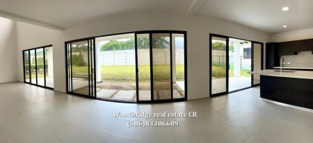 CR Santa Ana casas en venta Santa Ana Boulevard, venta de casas en Santa Ana San Jose CR, Casas en venta CR Santa Ana