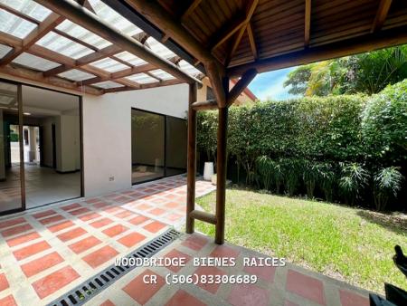 Escazu casas en venta, Costa Rica Escazu casas de lujo en venta, Venta de casas con piscina|Escazu Guachipelin