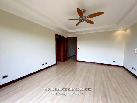 Escazu CR casas en venta, CR Escazu venta de casas con piscina, Escazu propiedades en venta|casas