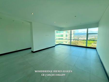 Escazu Central Park condominios en alquiler, CR Escazu condominios de lujo en Central Park en alquiler o venta, Central Park Escazu Trejos Montealegre condos en alquiler o venta