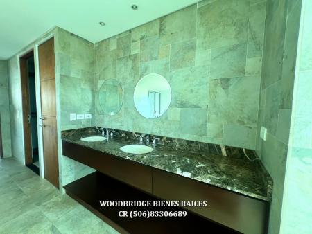 Escazu Central Park condominios en alquiler, CR Escazu condominios de lujo en Central Park en alquiler o venta, Central Park Escazu Trejos Montealegre condos en alquiler o venta