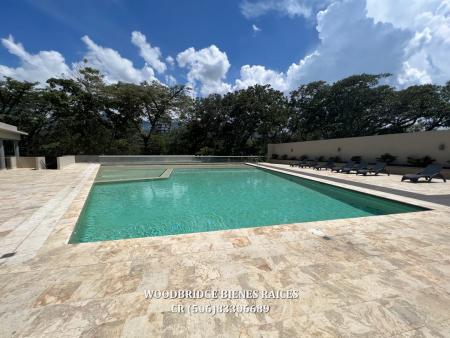 Escazu Central Park condominios en alquiler, CR Escazu condominios de lujo en Central Park en alquiler o venta, Central Park Escazu Trejos Montealegre condos en alquiler o venta