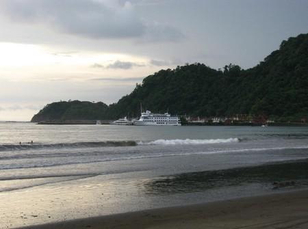 Costa Rica condominios playa Herradura en venta, Puntarenas Costa Rica condos en venta Herradura, propiedades de playa en venta Herradura Costa Rica